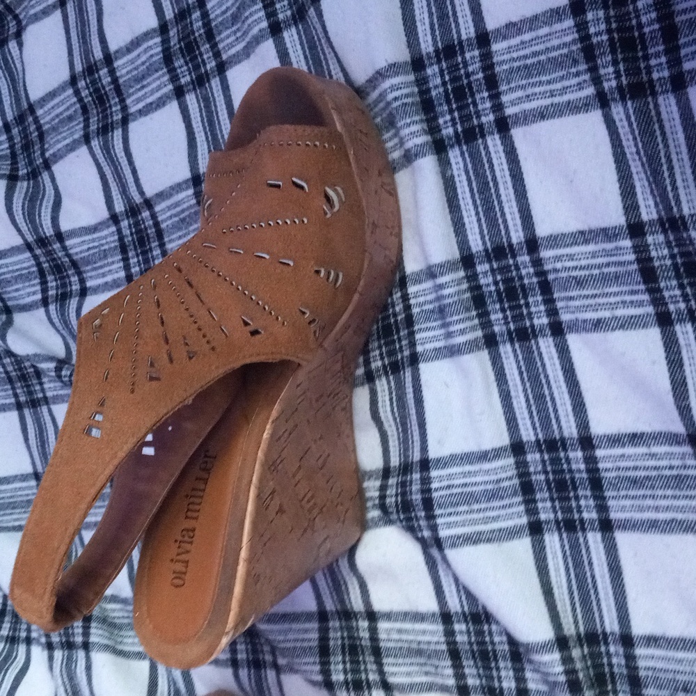 High heels - Picture 4 of 4